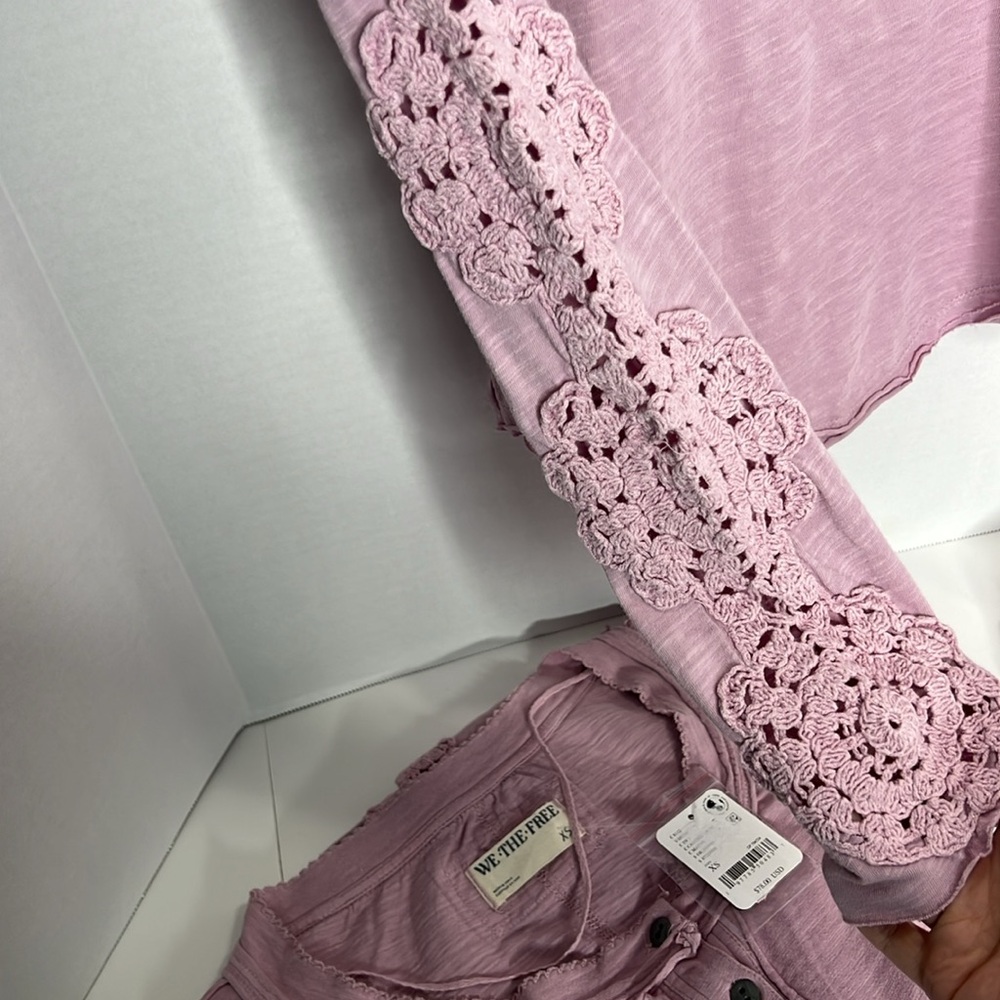 NWT Free People Our Song We The Free Henley Long Lace Sleeve Top- Pink - Picture 4 of 5
